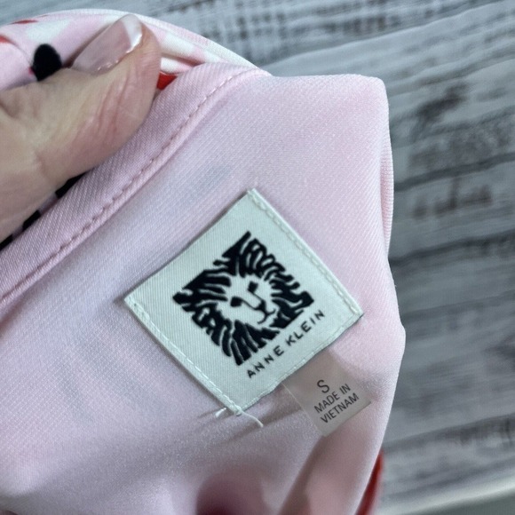 Anne Klein Blouse Tunic size Small Pink Coral Stretch Modest Career Casual Slim - Picture 14 of 14